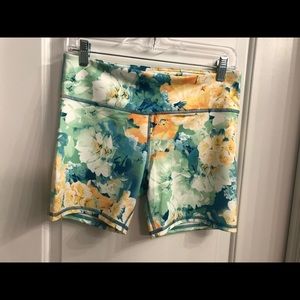 90 Degree by Reflex Running Shorts